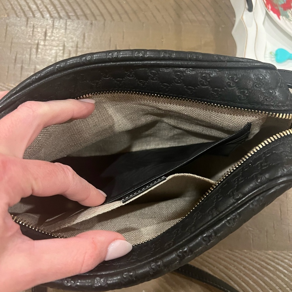 Gucci Guccissima Embossed logo crossbody Bag - Picture 3 of 12